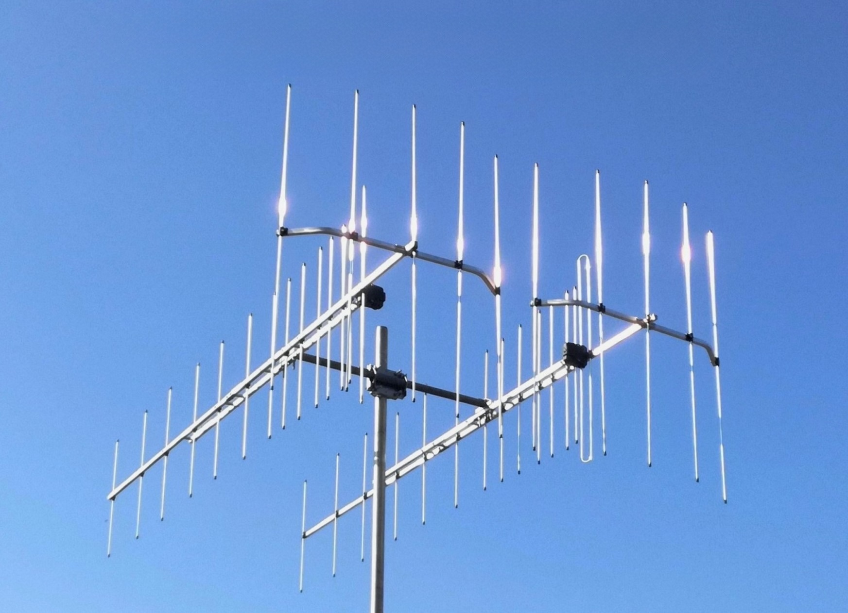 2 x XmuX 19Y DAB+ ExtrA